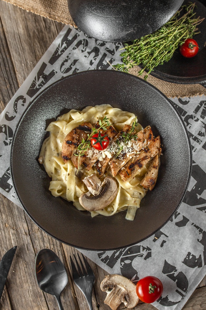 Chicken Fettuccine Alfredo Pasta